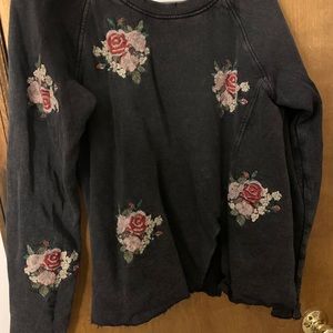 <<buy 3 for $25>> Lucky brand sweatshirt